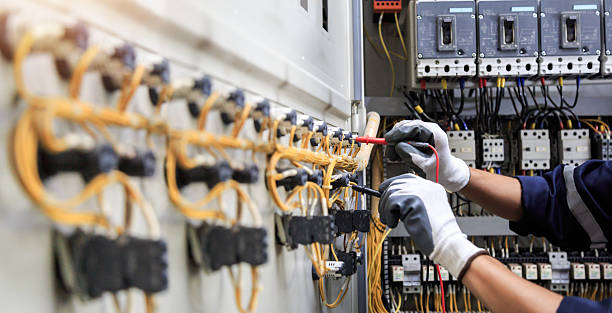 Professional Electrician technician working in Merrick, NY